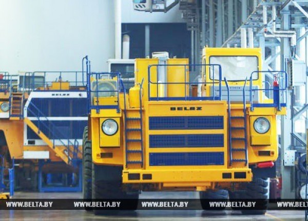 БелАЗ в январе-октябре увеличил экспорт на 39,2%