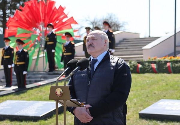 Александр Лукашенко: поставить на колени Беларусь и Россию не получится
