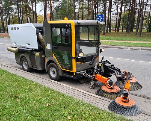 Belarusian MURASH: compact and reliable worker for cleaning large and small cities