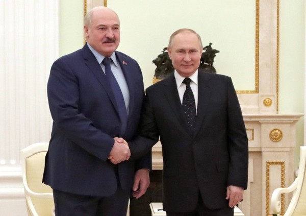 Александр Лукашенко уверен, что Беларусь и Россия выдержат санкции Запада