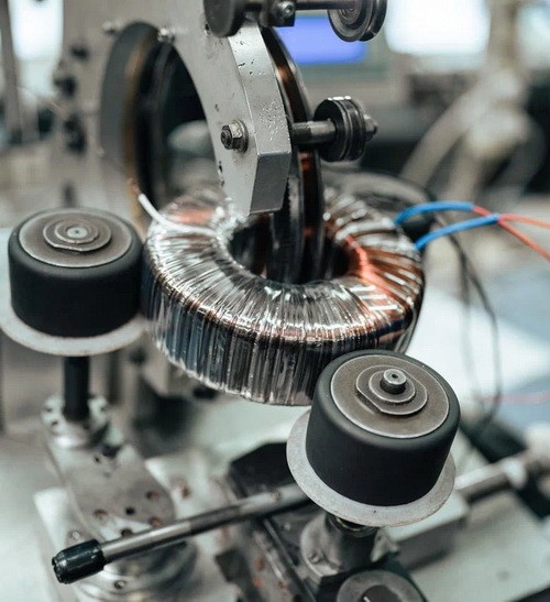 ООО «ЮКОН РУ»: производство тороидальных трансформаторов и автотрансформаторов ПКФЛ на заказ