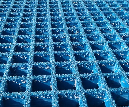 ООО «СиПиЭф Интернешнл»: композитные решетки С ПОКРЫТИЕМ (GRITTED)